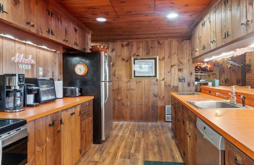 Lakeside Getaway - Lake Access & Firepit - Photo 33