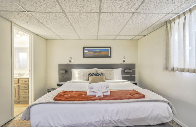 4BR Central Location & Near Parks! - Photo 10