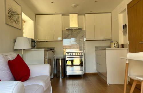 Whitley Old Garage - Photo 89