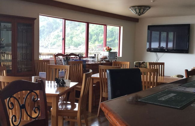 The Lodge At Te Rawa - Boat Access Only - Foto 28