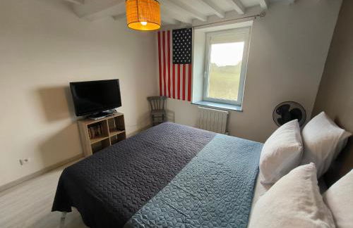 GITE A THEME D-DAY - situé à 15mn d'Omaha Beach - Animaux OK - Terrain clos - Aucuns voisins - WIFI - Foto 33