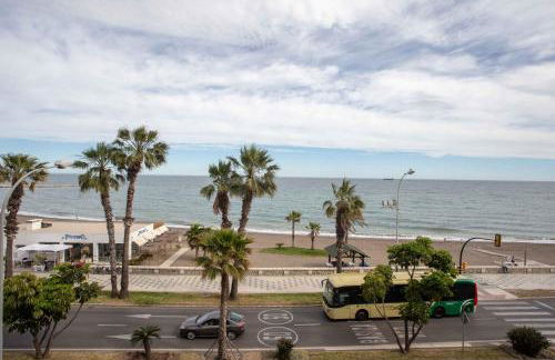 Villa Venecia, Apartamento de Lujo en 1º línea de playa + parking - Photo 13