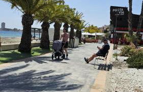 Tropicana Holiday Home - Foto 40