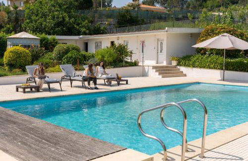 HostWise - Modern Villa & Shared Pool in Paredes - Foto 13