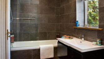 Yewfield Self Catering Apartments - Foto 4