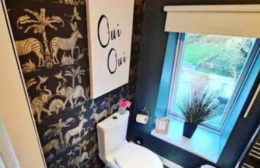 The Old Dairy - Cosy Country Cottage with Hot Tub & Log Burner - Photo 13