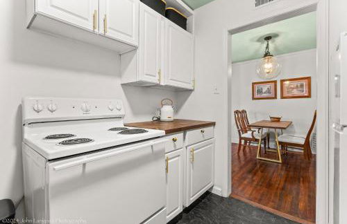 Quiet East Memphis Duplex The Green House - Foto 24