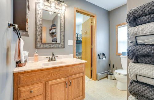 Game Room and Outdoor Fun - Gilead Lake Getaway! - Foto 19