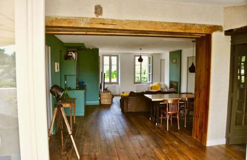 confortable maison familiale à l'entrée du village médiéval - Foto 13