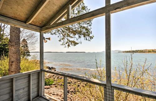 Bayfront Hancock Cottage with Beach Access and Views! - Photo 14