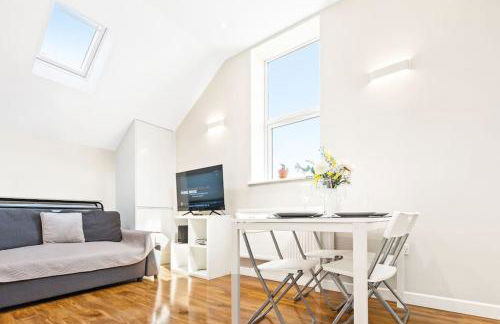 Two bed Apartment in Leytonstone - Foto 13