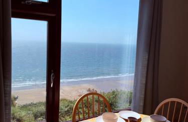 Cliff top chalet with stunning ocean views - Photo 17