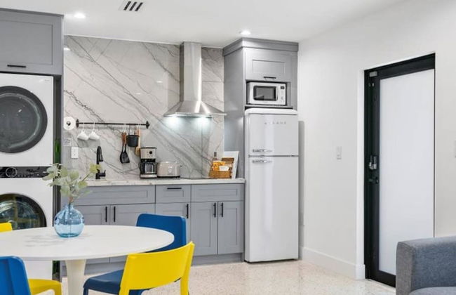 Sleek Modern Miami Getaway With Pool Oasis - Foto 17