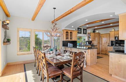 Hot Tub Fire Pit Game Room Amazing Deck Views Sky Canyon Lodge by AvantStay - Foto 28