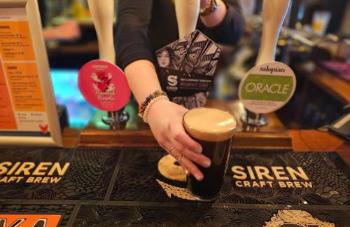 The Fox Den - Photo 6