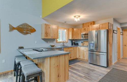 Soldotna Home with 2 Living Areas and Spacious Porch - Photo 10