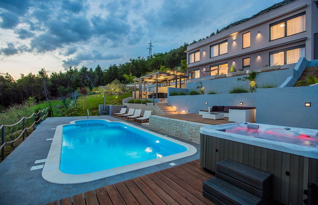 Luxury Villa Grand View - Photo 1