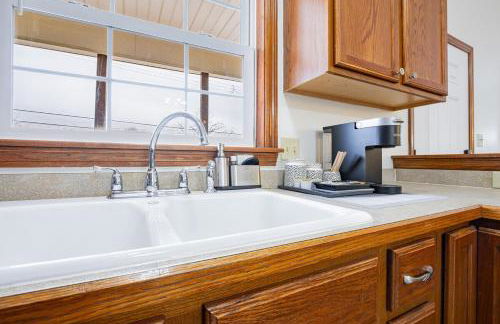 Comfort Awaits at Cozy Get Away - Dog Friendly - Foto 13