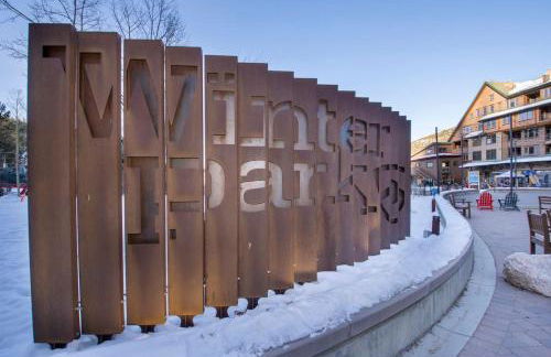 Stunning Mountain Retreat with View and Private Hot Tub - Foto 40