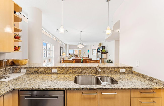 Crescent Condos by Beachside Management - Foto 80
