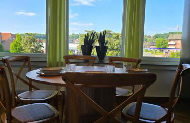 APARTMENT PD23 ALTE FEUERWACHE I Ganze Wohnung I 5 Einzelbetten I 3 Zimmer I 3min CityHospital I 50m Supermarkt I Küche I SmartTV - Foto 12