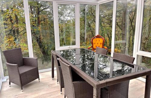 Sleeping Tree Lodge - Kaowood - Private Hot Tub - Foto 14