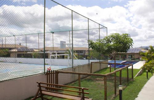 APT Completo - Suíte - 2 Ar-condicionados, Wi-FI, Piscina, garagem, portaria - aconchegante - Foto 44