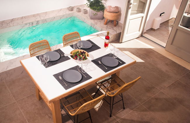 Santorini Soul Villas - Photo 21