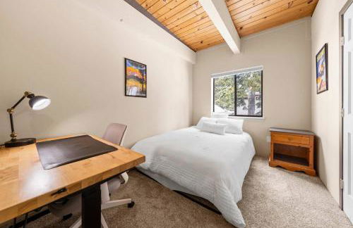 Tahoe City Retreat - For 8 - Foto 36