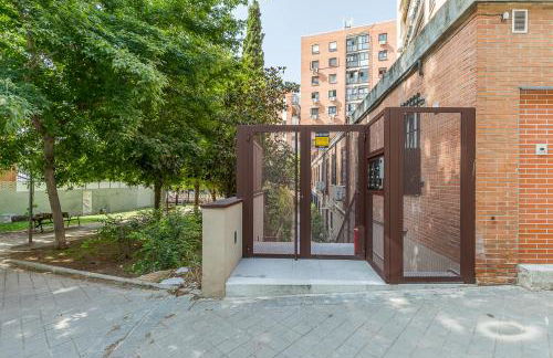 Residencias Bernabéu - Photo 2