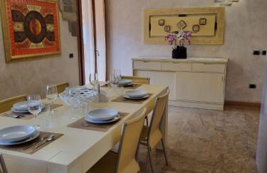 Consuelo House - Photo 9