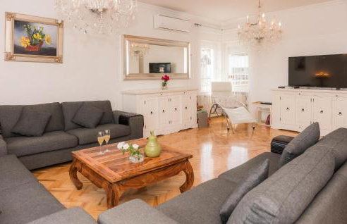 Beautiful Home In Dugo Selo With Wifi - Foto 4