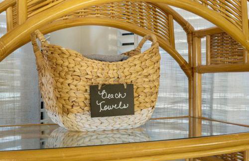 Snowbird rate! Heated pool, steps to private beach - Foto 15