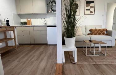 MEGHA Living - 2 Zimmer Appartments mit Küche - Zentral - Foto 58