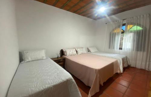 Casa da Vila, charmosa e espaçosa, fica a 150 metros da praia das castanheiras - Foto 16