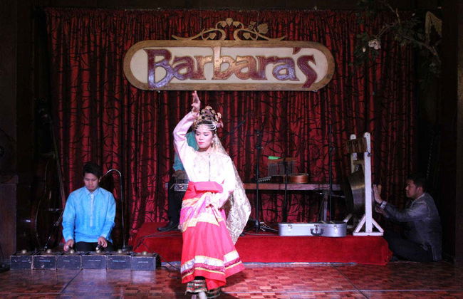 Barbara's Heritage Restaurant Dinner & Show - Foto 3
