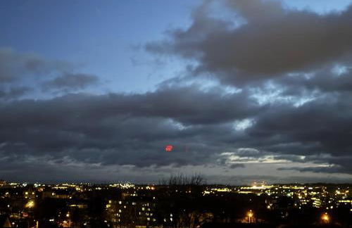 Loveroom de luxe avec jacuzzi sauna vapeur écran 300 cm - Foto 10