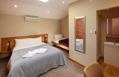 Tonge Barn - Photo 47