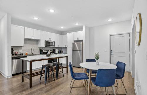 Nice 2 BR Apt|King Bed|Pool |Gym|Clse 2 Beach/Mayo - Foto 18