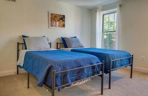 1 Mi to to MandT Bank Stadium Home with Rooftop Patio - Foto 15