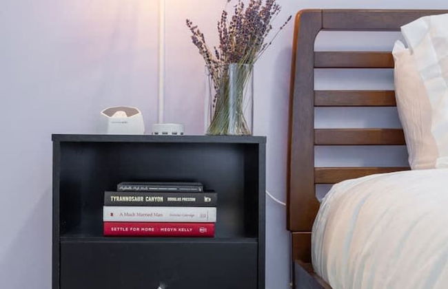 Cherry Suites 2BR Apt w W D Arcade Machine - Foto 36