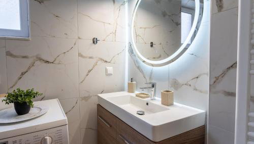 Comfortable 3-Bedroom Seaside Maisonette - Foto 4, Shower