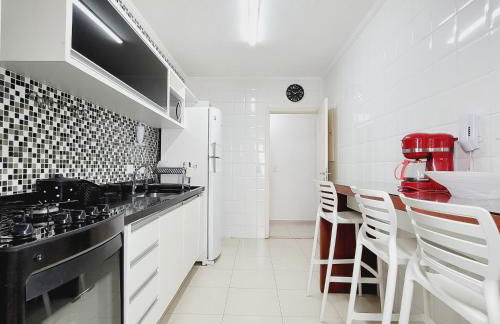 Paraiso no Guarujá Enseada - Piscina - Ar Condicionado - WIFI - Garagem - Foto 33