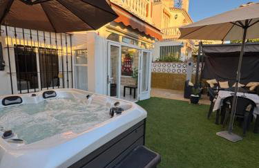 Villa Luis Cernuda - Casa 202 - Vistas - Jacuzzi - Piscina - tenis - Photo 1
