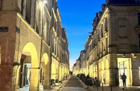 HYPER CENTRE à 80m du marché central, T2 très calme Rue du Minage - Foto 13