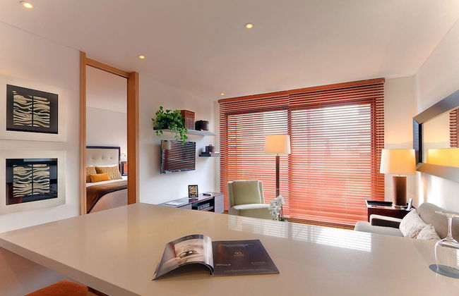 93 Luxury Suites & Residences - Photo 57