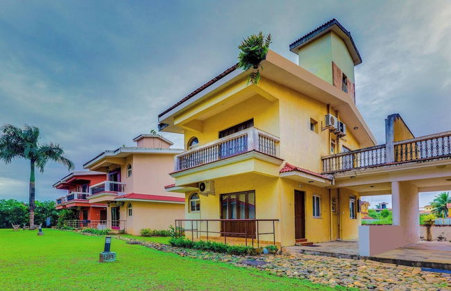 Pleasing 3 Bedroom Villa With Pool - Photo 30