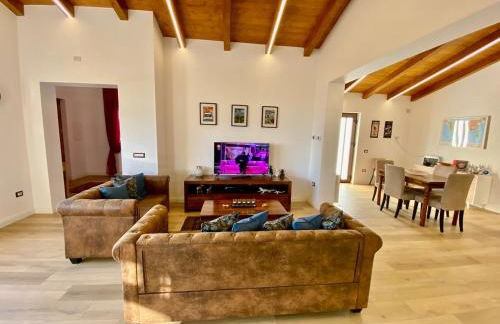 New entire villa with pool and sea views - Photo 53