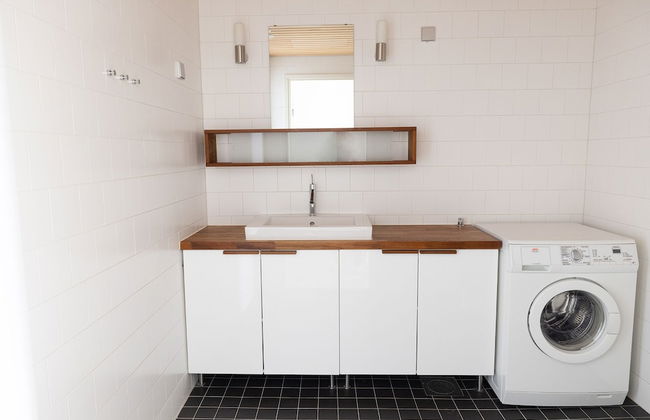 2ndhomes Gorgeous Courtyard Home w Sauna - Foto 19