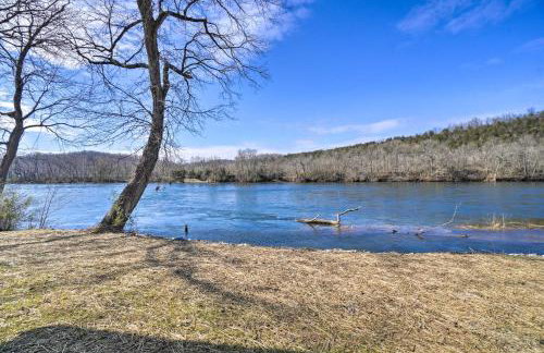 Idyllic Cotter Escape Steps to White River! - Foto 27